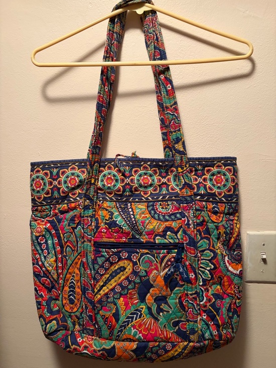 Vera Bradley Handbags - Vera Bradley Large Tote